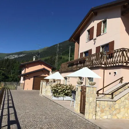 Al Bellavista.baldo Ferrara di Monte Baldo