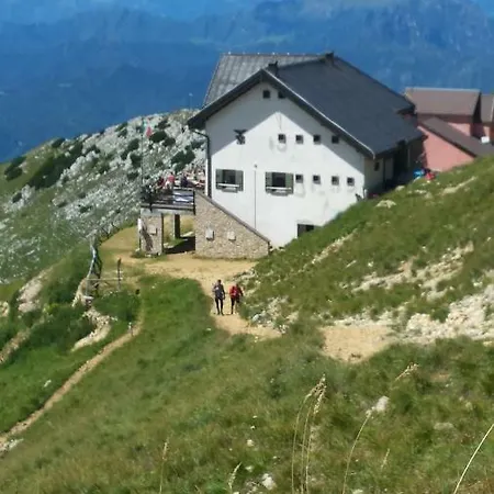Al Bellavista.baldo * Ferrara di Monte Baldo